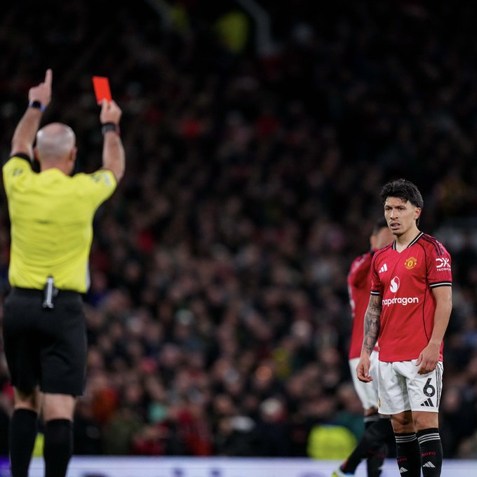 Leeds United Defeat Manchester United 1-2 at Old Trafford